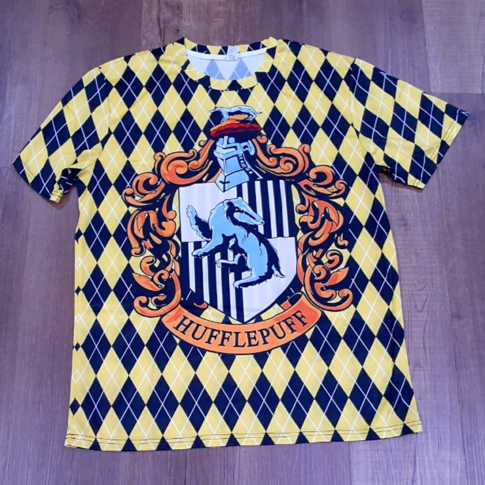 XL Harry Potter Hufflepuff Tshirt Cosplay etc